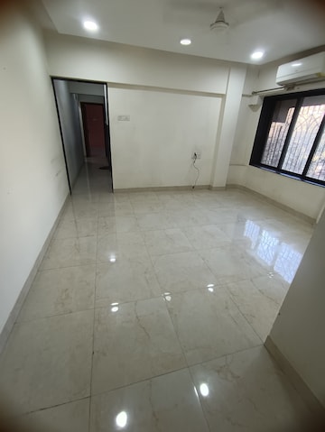 2 BHK Apartment For Rent in Aquarius Taurus Apartments Malad West Mumbai  8155838