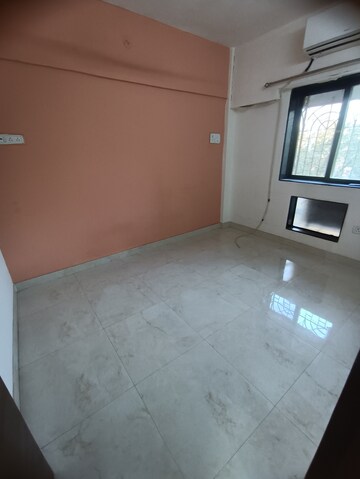 Bedroom in 2 BHK Apartment at Aquarius Taurus Apartments, Malad West – for Rent
