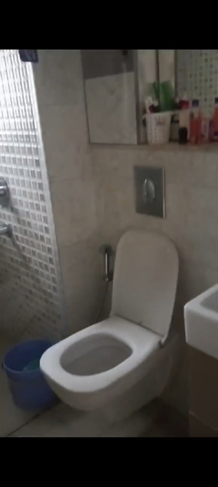 Bathroom, ps-vyom 4 Bedroom 2800 Sq.Ft. Apartment In New Alipore Kolkata 8155878