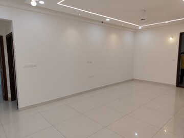 Room in 3.5 BHK Apartment at Prestige Tranquil, Kokapet – for Rent