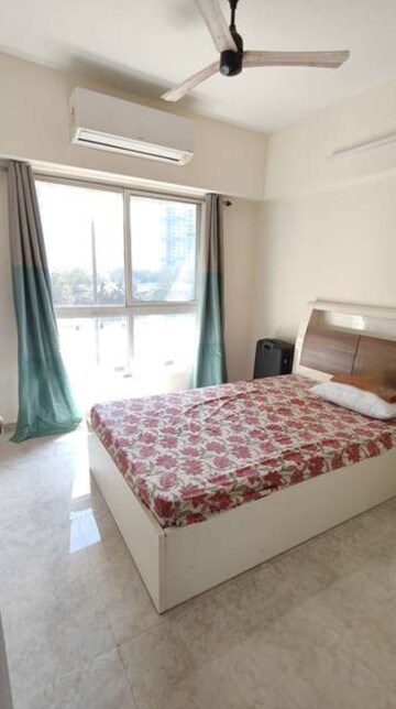 Bedroom in 2 BHK Apartment at Lodha Amara, Kolshet Road – for Rent