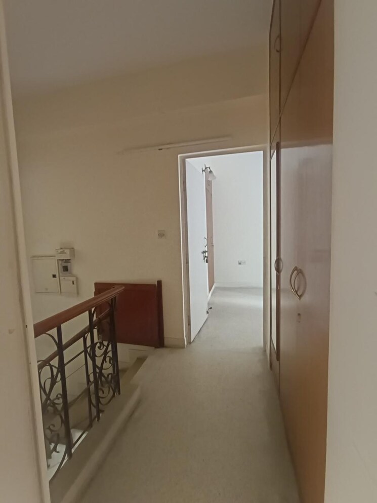 Other, sector 3 dwarka 3 Bedroom 1600 Sq.Ft. Apartment In Sector 3 Dwarka Delhi 8155935