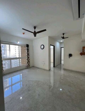 2 BHK Apartment For Rent in Lodha Amara, Kolshet Road
