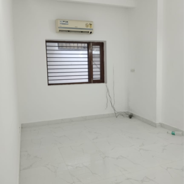 Room in 2 BHK Builder Floor at Saket – for Rent