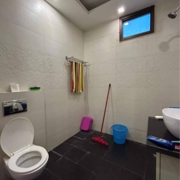 Bathroom in 1 BHK Builder Floor at Saket – for Rent
