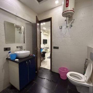 Attached Bathroom in 1 BHK Builder Floor at Saket – for Rent