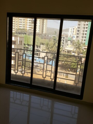 Room in 2 BHK Apartment at Akanksha Pioneer, Vartak Nagar – for Sale