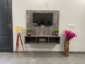 Furnished Amenities in 1 BHK Builder Floor at Sector 45 – for Rent