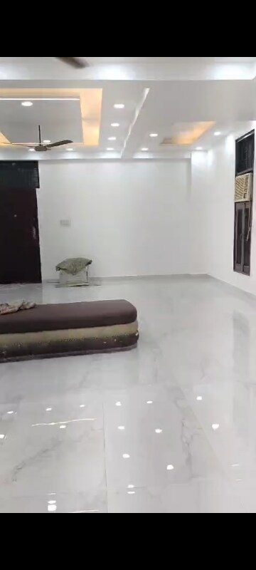 Floor Plan in  Showroom at Kanha Apartments Indirapuram, Shakti Khand 2 – for Rent