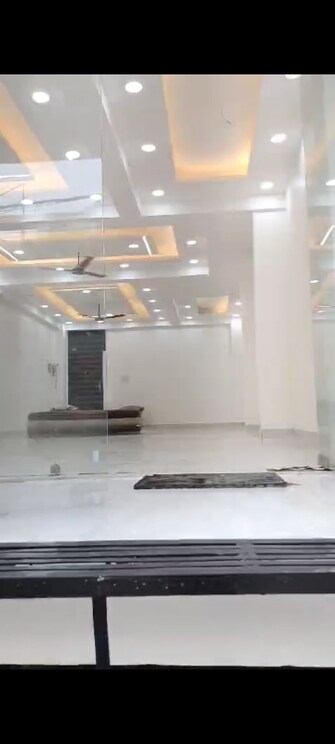 Commercial Showroom 1000 Sq.Ft. For Rent in Shakti Khand 2 Ghaziabad  8156004