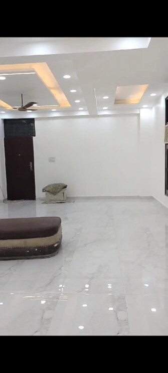 Commercial Showroom 1000 Sq.Ft. For Rent in Shakti Khand 2 Ghaziabad  8156004