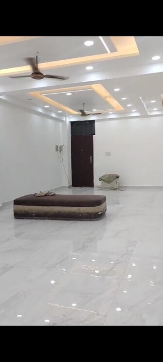 Commercial Showroom 1000 Sq.Ft. For Rent in Shakti Khand 2 Ghaziabad  8156004