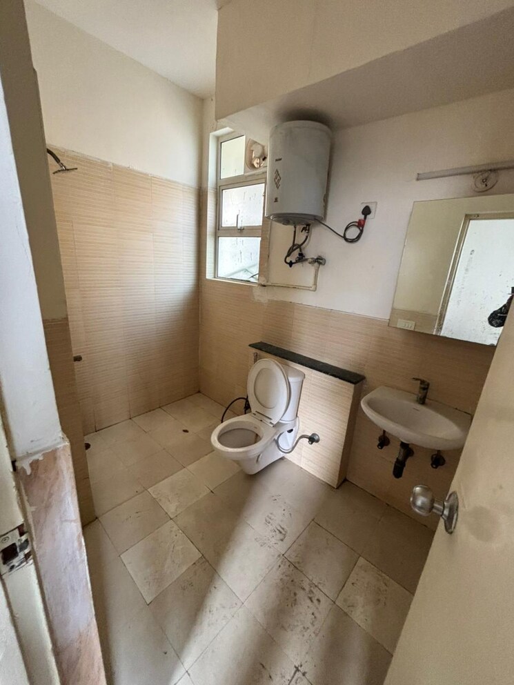 Bathroom, today-ridge-residency 2 Bedroom 714 Sq.Ft. Apartment In Sector 135 Noida 8156017
