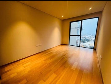 Room in 4 BHK Apartment at Embassy Lake Terrace, Hebbal – for Rent
