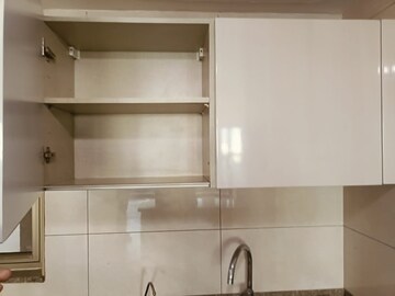 Furnished Amenities in 4 BHK Apartment at Tata Primanti-Tower Residences, Sector 72 – for Sale