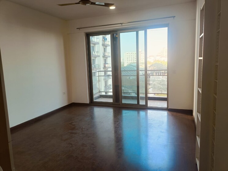 Room, tata-primanti-tower-residences 4 Bedroom 3355 Sq.Ft. Apartment In Sector 72 Gurgaon 8156035