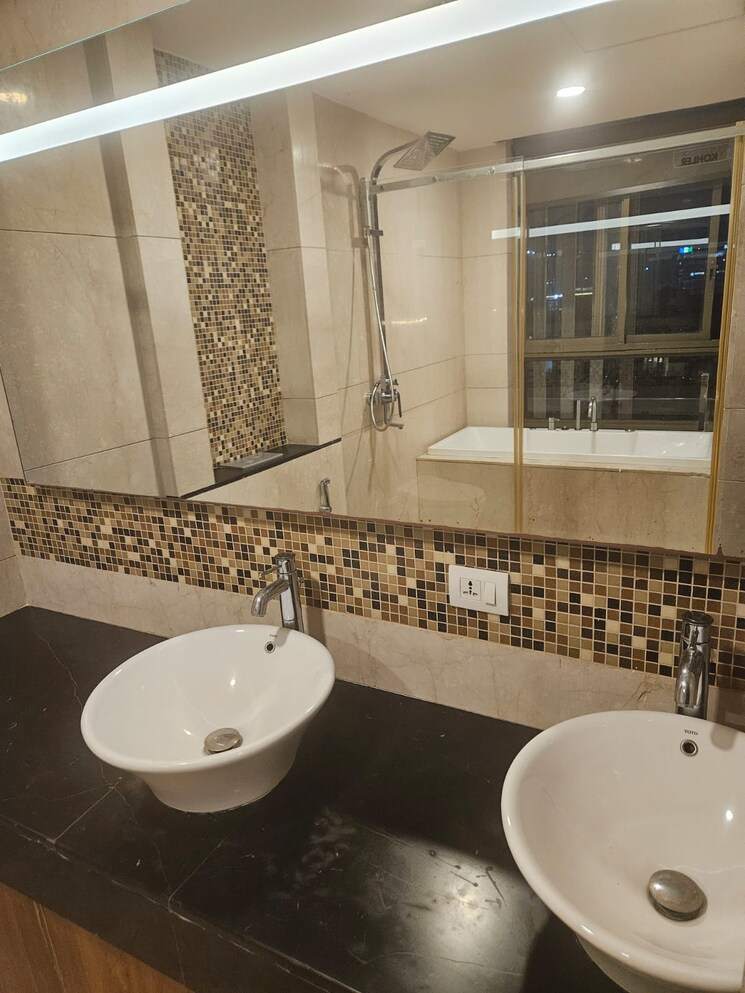 Master Bedroom, m3m-golf-estate 4 Bedroom 2953 Sq.Ft. Apartment In Sector 65 Gurgaon 8156052