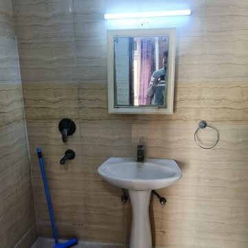 Bathroom in 3 BHK Apartment at Supertech Ecociti, Sector 137 – for Rent