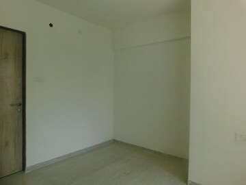 Room in 1 BHK Apartment at Vihang Valley Phase 3, Kasarvadavali – for Rent