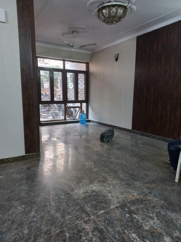 Staircase in 3 BHK Builder Floor at Sector 37 – for Rent