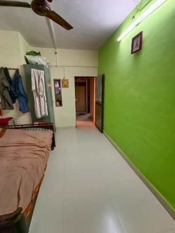 Bedroom in 1 BHK Apartment at Bhandup East – for Rent