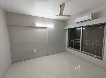 Room in 2 BHK Apartment at MICL Aaradhya Nine, Ghatkopar East – for Rent