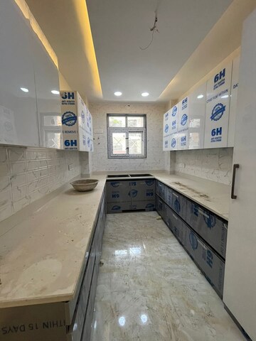 Kitchen in 3.5 BHK Builder Floor at Sector 49 – for Sale