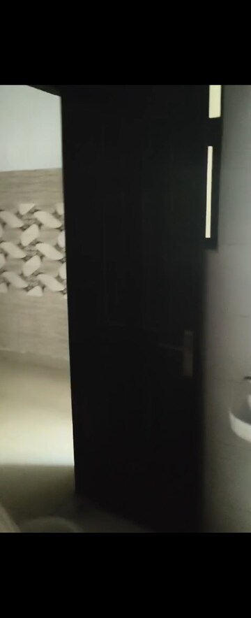 Furnished Amenities in 2 BHK Apartment at Ajnara Integrity, Raj Nagar Extension – for Rent
