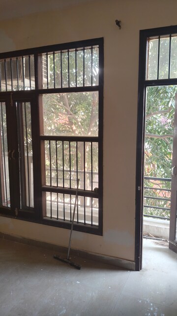 Room in 4 BHK Independent House at Ambala Highway – for Sale
