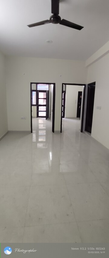 Room in 2 BHK Builder Floor at Palam Vihar Extension – for Rent