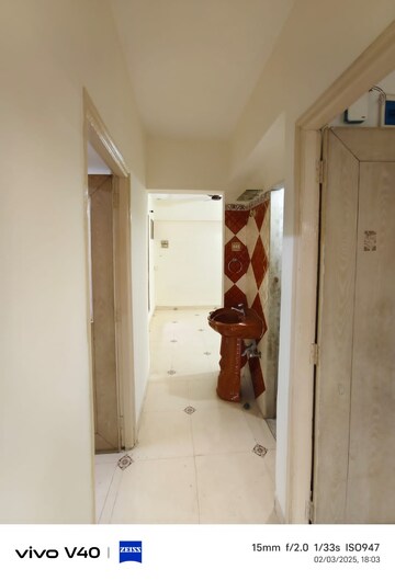 Living Room in 2 BHK Apartment at Seawoods – for Rent