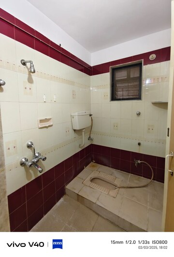 Attached Bathroom in 2 BHK Apartment at Seawoods – for Rent