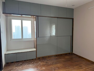 Room in 3 BHK Apartment at Prestige Tranquil, Kokapet – for Rent