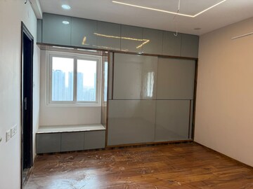 Room in 3 BHK Apartment at Prestige Tranquil, Kokapet – for Rent