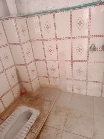 Bathroom in 2 BHK Villa at Aliganj – for Rent