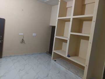Furnished Amenities in 3 BHK Builder Floor at Janam Bhumi – for Rent