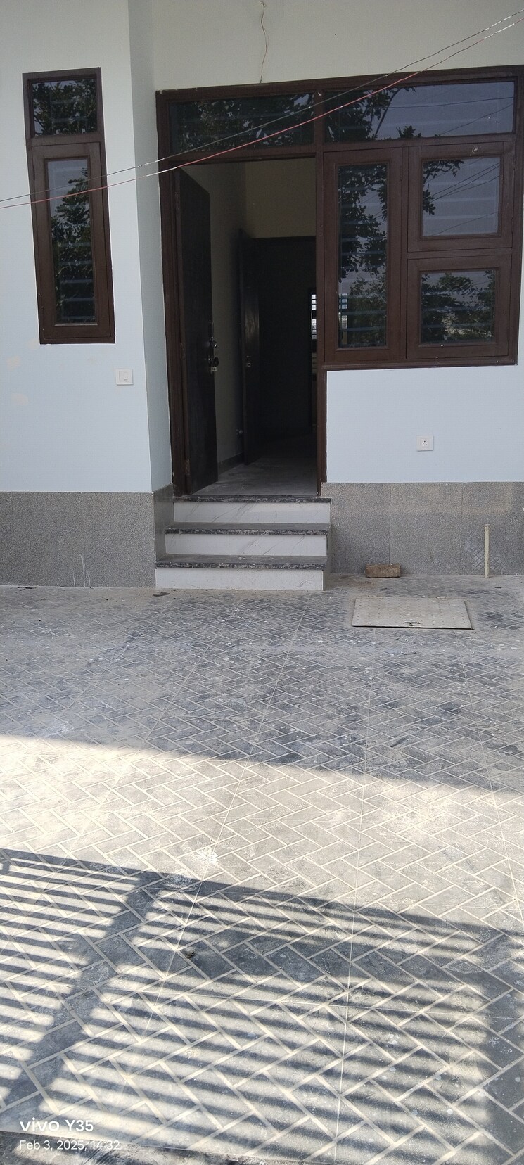  Parking, kalwar road 3 Bedroom 1800 Sq.Ft. Villa In Kalwar Road Jaipur 8156283