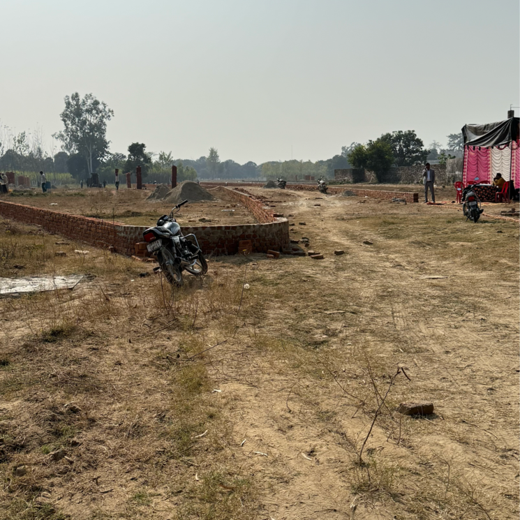  Parking, bahadarabad  701 Sq.Ft. Plot In Bahadarabad Haridwar 8156295