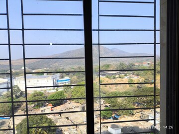 Room in 1 BHK Apartment at Royal Palms, Goregaon East – for Rent