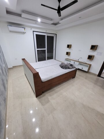 Kitchen in 3 BHK Builder Floor at Sector 38 – for Rent