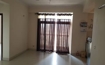2.5 BHK Apartment For Rent in Logix Blossom Greens, Sector 143