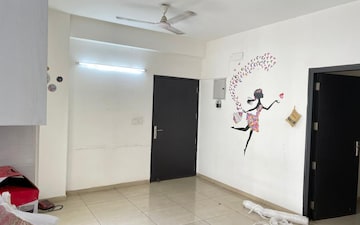 2 BHK Apartment For Rent in Sikka Karnam Greens, Sector 143b