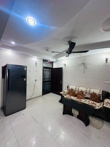 Team Area in 2 BHK Apartment at Surya Towers Zirakpur, Lohgarh – for Rent