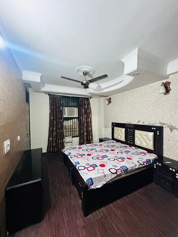 Bedroom in 2 BHK Apartment at Surya Towers Zirakpur, Lohgarh – for Rent