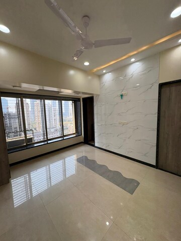 Room in 2.5 BHK Apartment at Darshan Heights Parel, Parel – for Rent