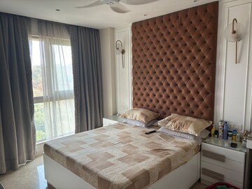 Bedroom in 2 BHK Apartment at Hiranandani Castle Rock, Powai – for Rent