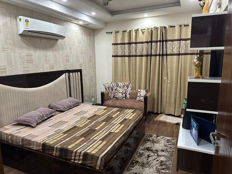 Bedroom, puri-vip-floors 4 Bedroom 4500 Sq.Ft. Apartment In Sector 81 Faridabad 8156474