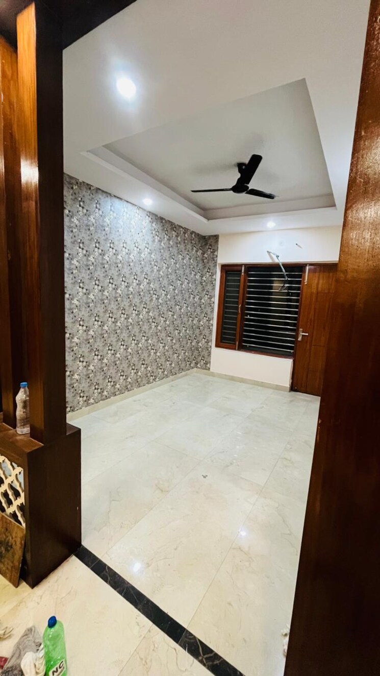 Bedroom, bptp-park-central 3 Bedroom 2250 Sq.Ft. Builder Floor In Sector 85 Faridabad 8156514