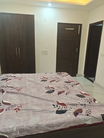 Bedroom in 1 BHK Builder Floor at Ansal Sushant Lok I, Sector 43 – for Rent