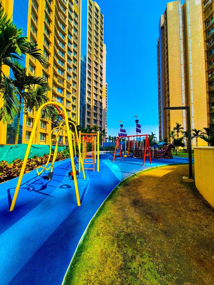 Swimming Pool, gurukrupa-marina-enclave 3 Bedroom 838 Sq.Ft. Apartment In Malad West Mumbai 8156568